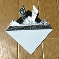 折り紙「かぶとの折り方 9」